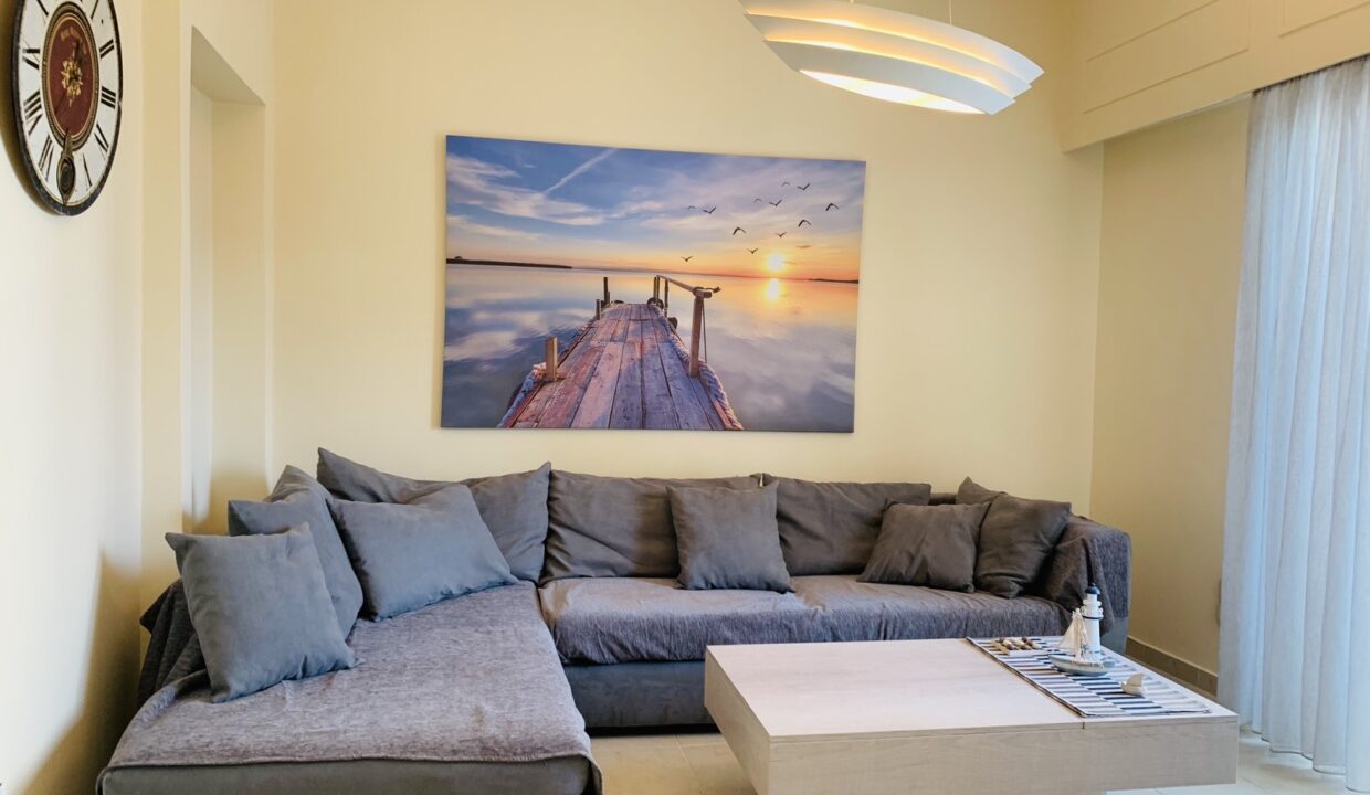 IMG-a6d6a19d1d37317fbc43bf76bc8c632c-V