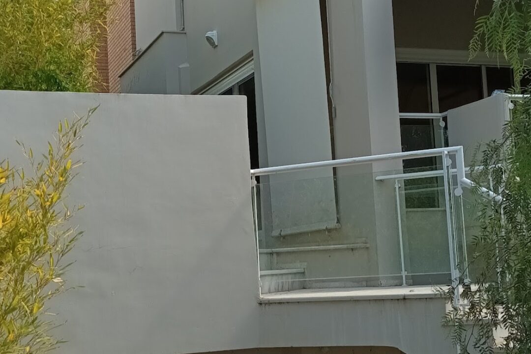 Screenshot_20231203_161713_Photos